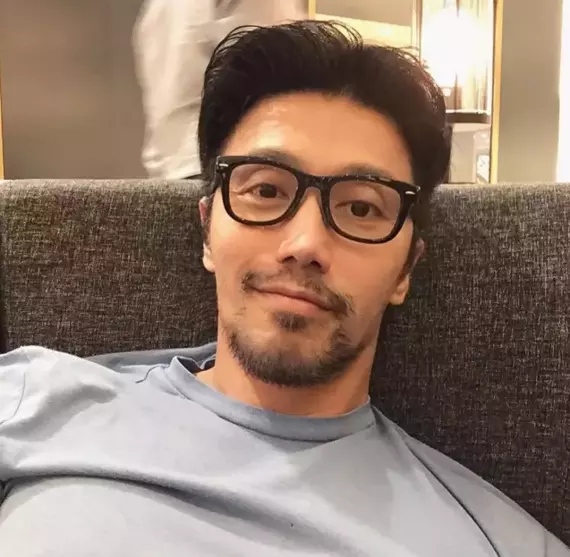 1、50歲男人眼裡的感情:50歲男人的愛情觀是什麼樣子的?