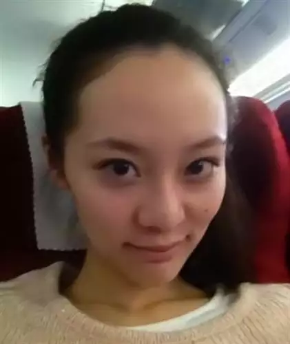 屬蛇32歲交運忌諱什麼屬相：請算下我的交運時間，和什麼屬相犯沖？