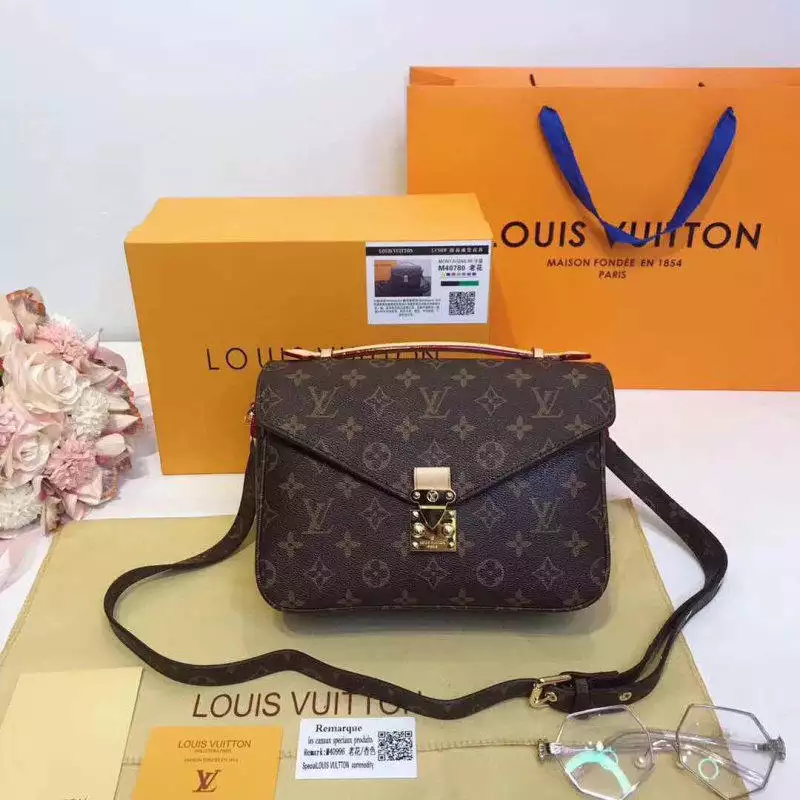 8、2萬的lv海關要交稅多少:買個3萬的包被海關扣了怎麼交稅