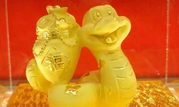 4、女蛇男羊婚配什麼屬相:屬羊男和屬蛇女配嗎 詳細�0�3