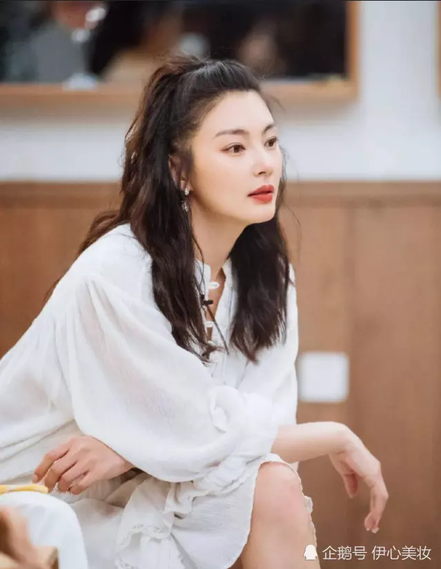 2、女大五賽:女大三,抱金磚,女大五,賽,是什麼意思??