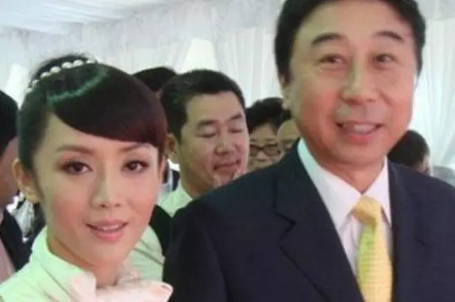 4、夫妻相怎麼看:請問怎麼看兩個人有沒有夫妻相。謝謝！