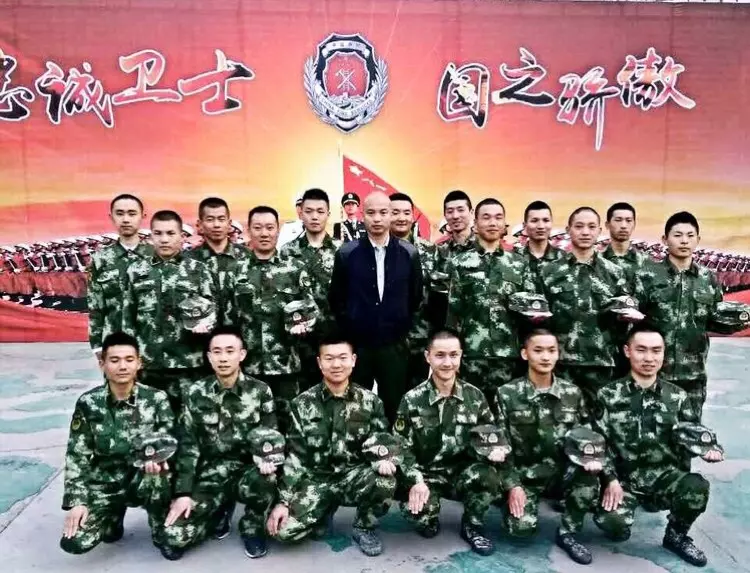 2、消防員娶親配偶需要政審嗎:軍隊怎樣對武士娶親工具政審？