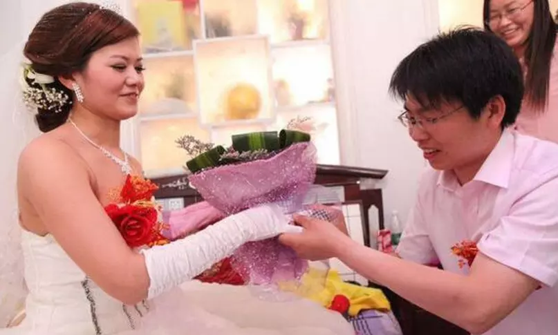 7、免費算自己什麼時候結婚:算命的說我要28歲才能結婚，真的還要等三年嗎？