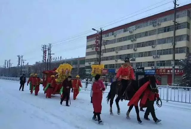 7、下雪天買車好嗎？方面說一說！就像說下雪天娶媳婦媳婦厲害那類說法！很急的！謝謝了