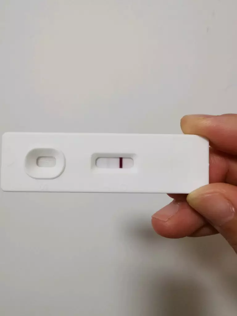 試紙一深一淺生了男孩：驗孕棒一條深一條淺是不是生兒子啊
