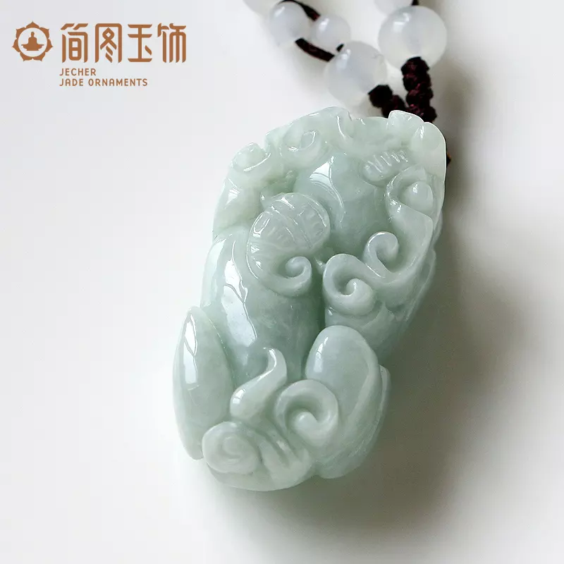 8、適合女人佩戴的辟物:女人帶什麼辟的飾品