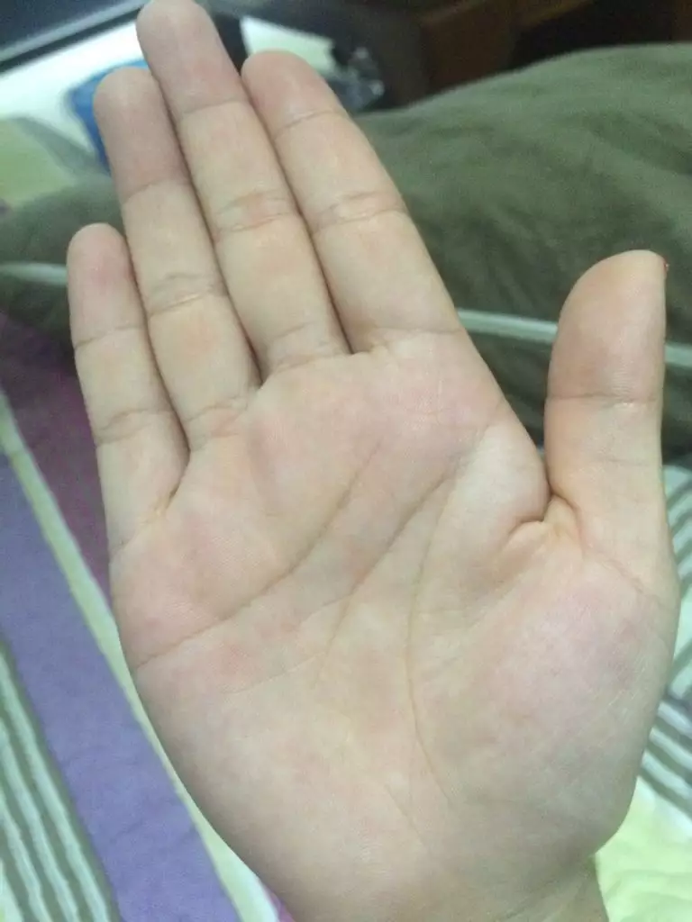 4、掃一掃測手相算命:手相掃一掃測試法看手相