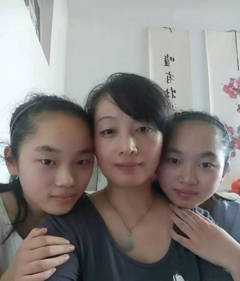 女兒18歲成年禮簡短寄語：女兒禮家長寄語