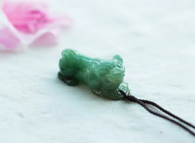 1、佩戴貔貅掛件有什麼講究與禁忌:女人帶貔貅有什麼講究？