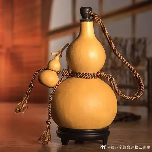8、77火蛇與73年水牛婚配合適:年屬蛇的男子和年屬牛的女的相配嗎