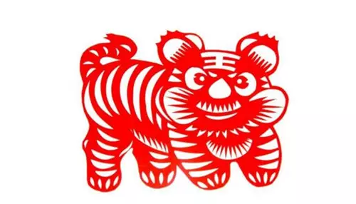 1、98屬虎今年佩戴什麼最合適:屬虎不易佩戴