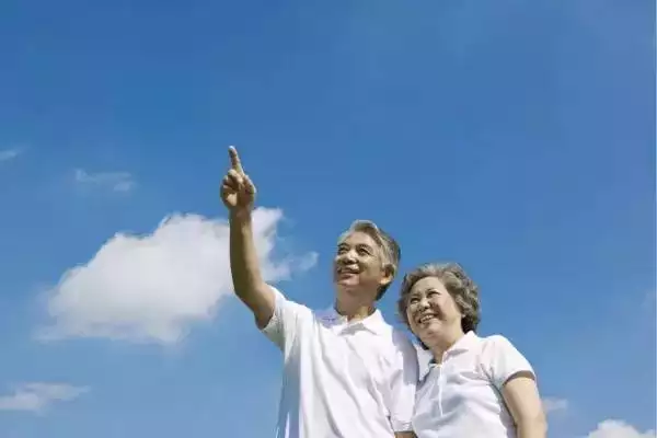 3、實在50歲已經屬於暮年了:五十歲算暮年人嗎