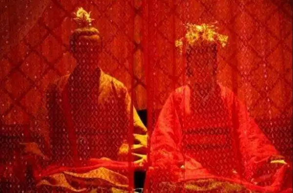 3、古老的八字婚姻婚配很准:最古老的八字婚配與屬相婚配哪個準確