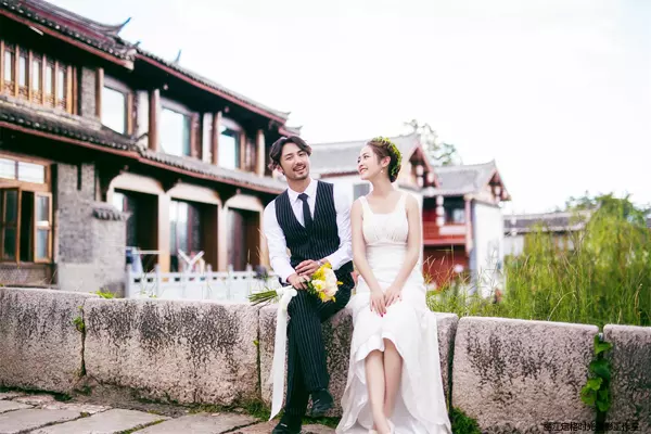 1、女生大男生5歲結婚合適嗎:一般男生比女生大5歲以內都比較適合結婚的吧？
