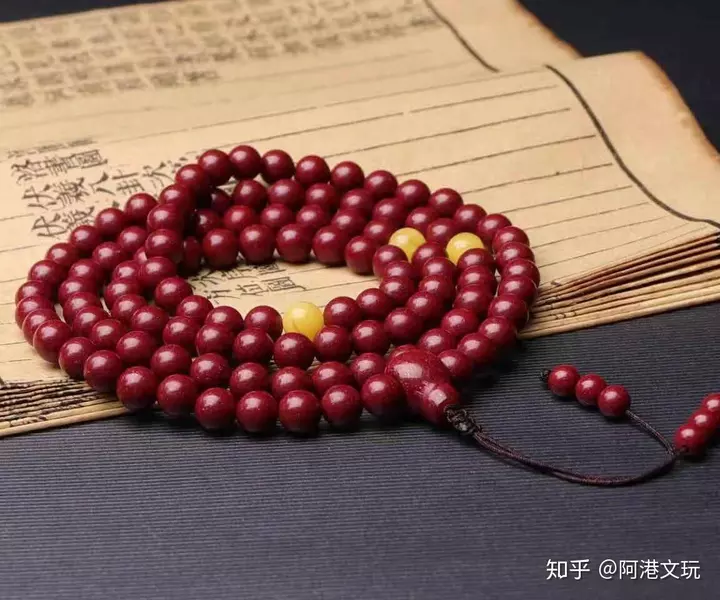 2、女人佩戴硃砂的禁忌:硃砂佩戴有哪些禁忌？