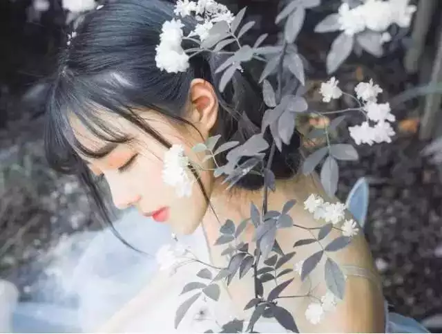 八月龍女最配哪個屬相：屬龍的年的和什麼屬性婚配最好