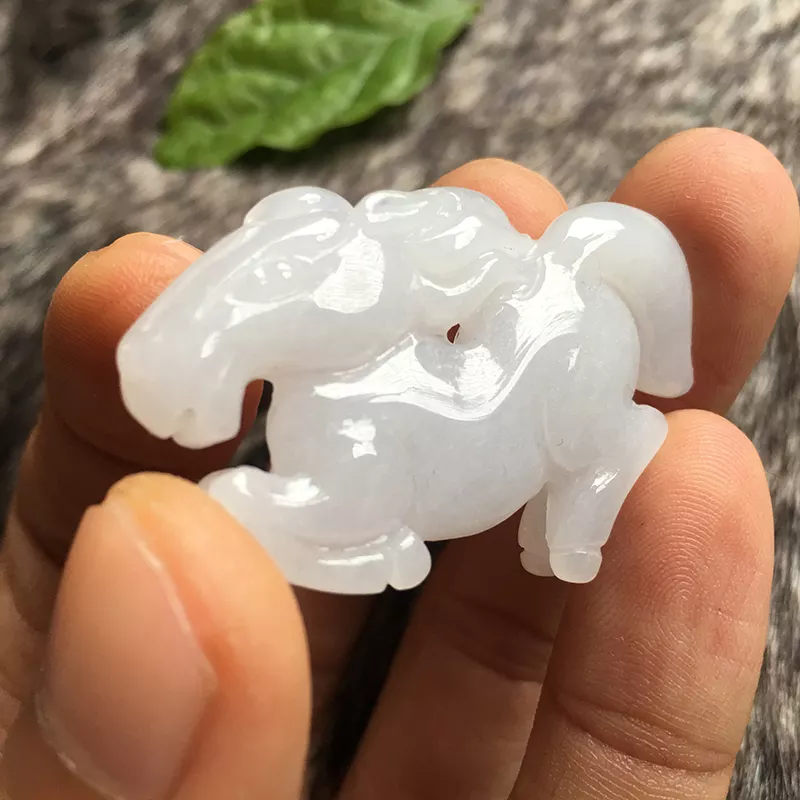 屬羊和屬馬的適合生什麼屬相的寶寶：屬馬和屬羊的夫妻生一個什麼屬相的寶貝好
