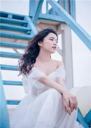 1、屬蛇與屬羊的人婚配好嗎:屬蛇的和屬羊的婚配
