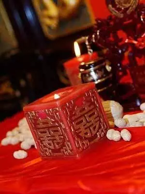 2、結婚過禮日子有什麼講究:關於結婚送日子的規矩