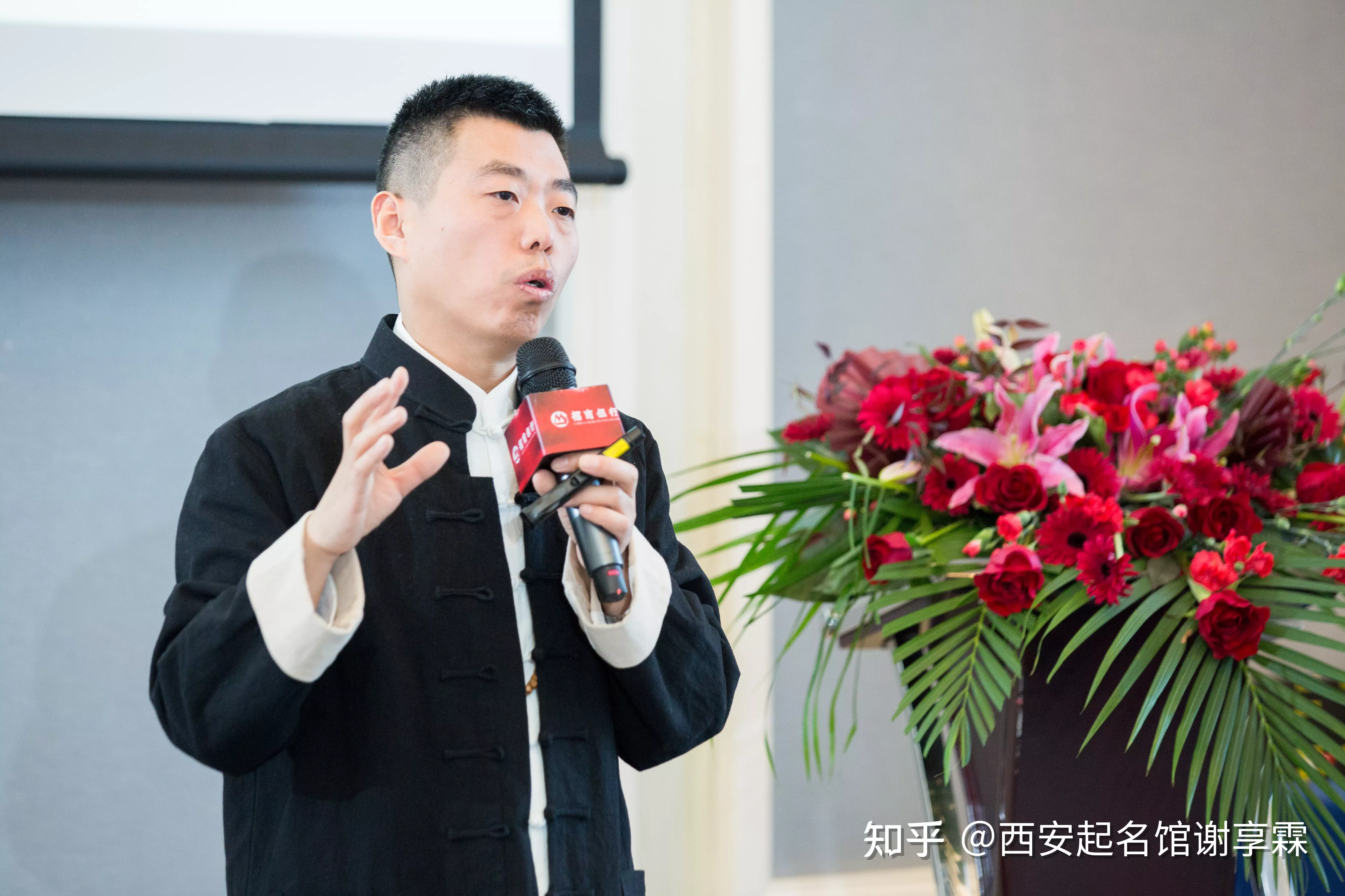 3、屬虎的取什麼名字比較好男孩:姓楊屬虎的男孩取什麼名好