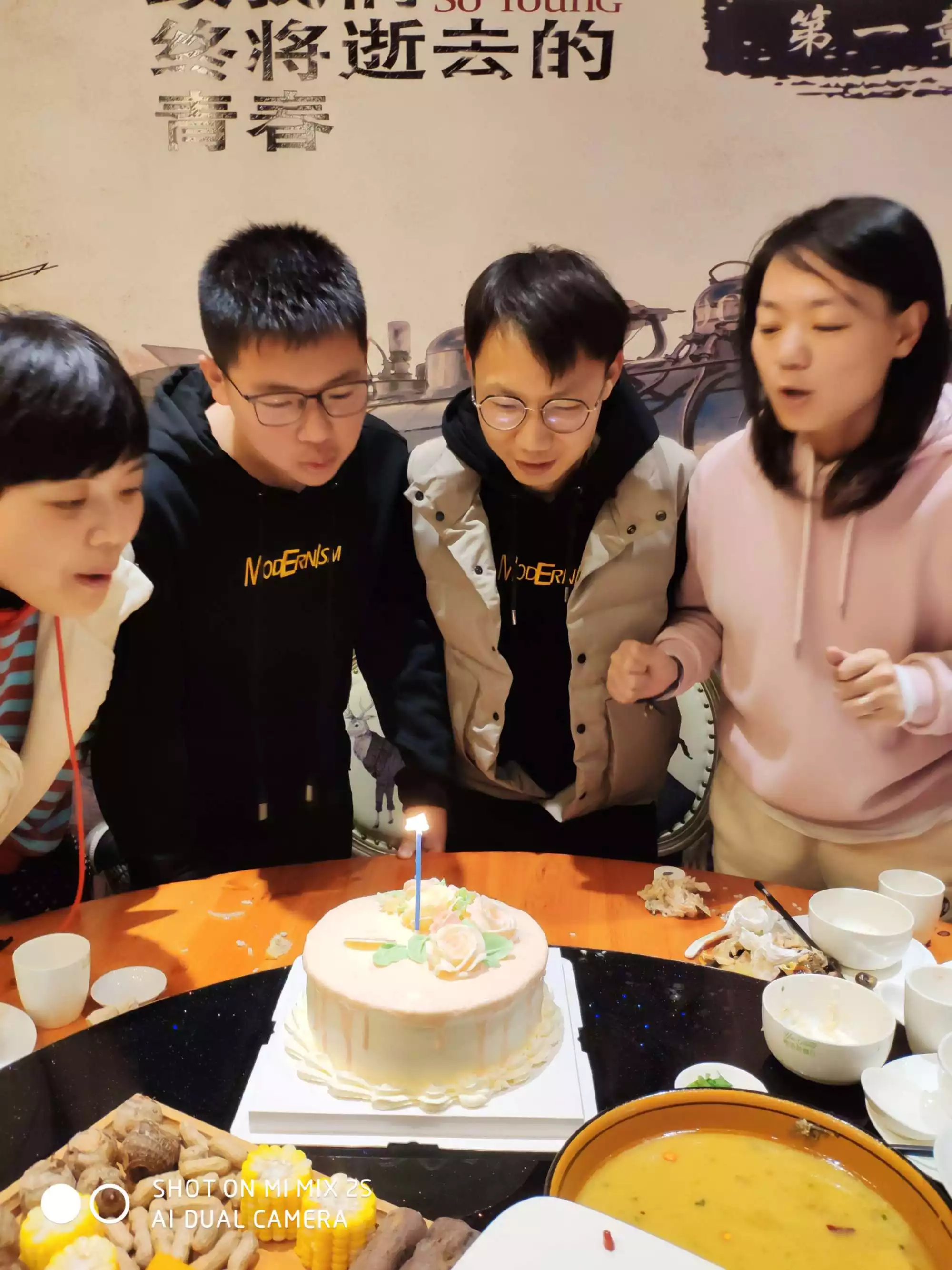中國幸福的虎蛇夫妻名人：屬虎男和屬蛇女配嗎 詳細