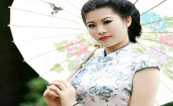 8、女命八字貴人太多命賤:八字中有四個貴人好不好