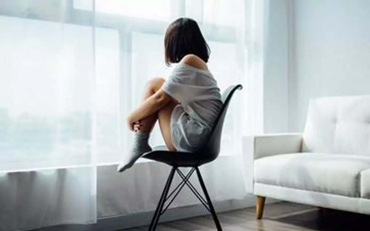 6、是不是已婚的男人都不捨得為已婚的情人花錢啊?為什麼我每次提出要他陪我出去 或要禮物 他就生氣啊