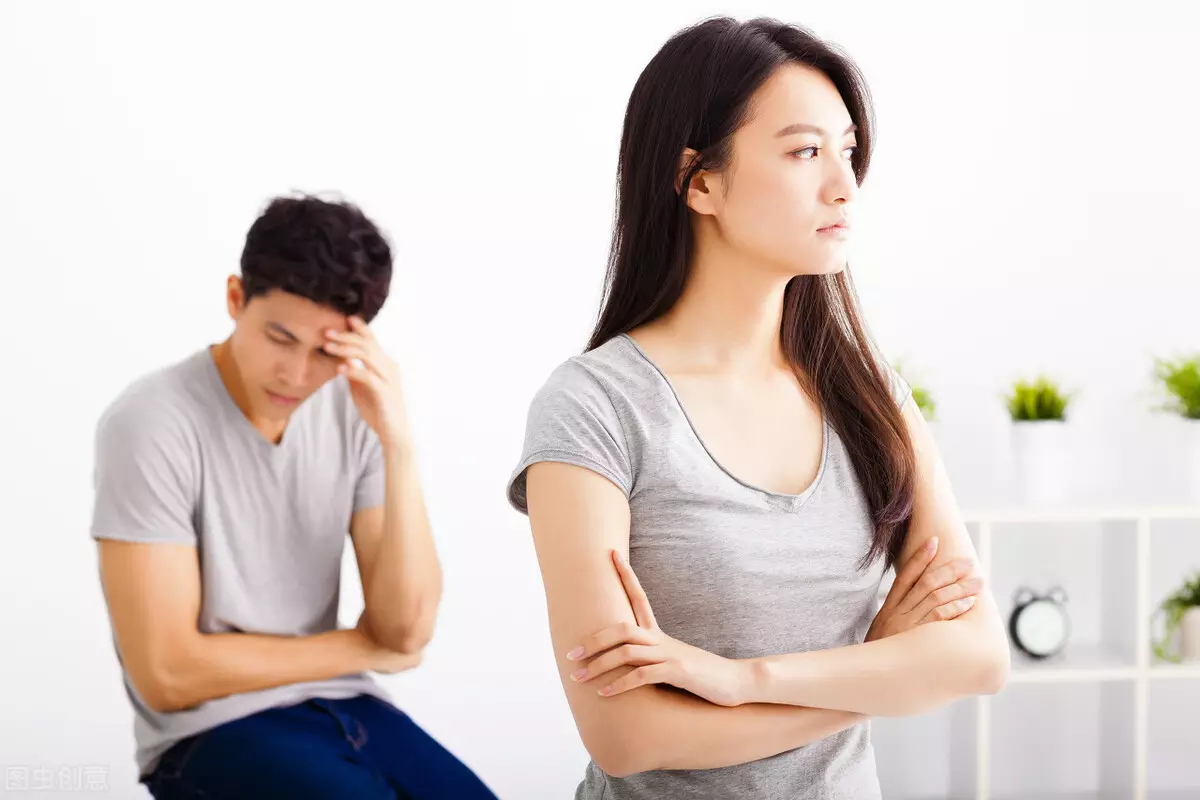4、35歲左右的男人，從未結過婚，是什麼心理狀態呢,生理會正常嗎？