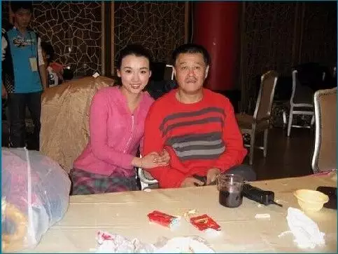 屬狗認什麼屬相做寄父好：屬狗的找屬什麼的為寄父媽好