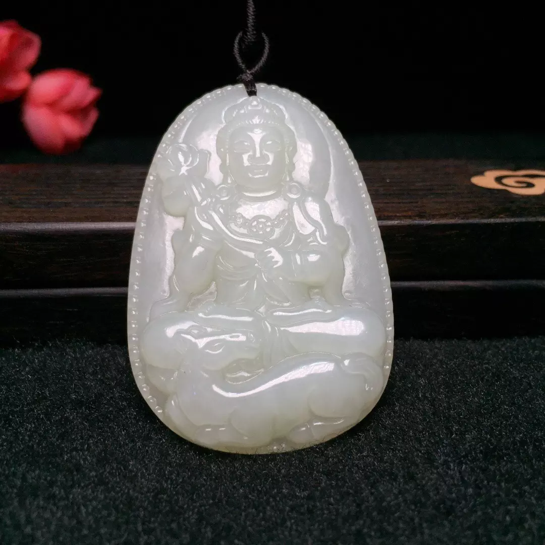 5、屬馬戴什麼玉最合適:屬馬應戴什麼玉好