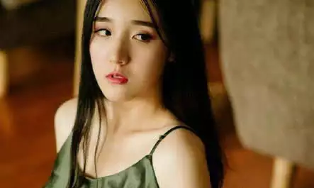 1、現在為何那麼多男子出軌:為什麼現在越來越多的男子婚內“出軌”？
