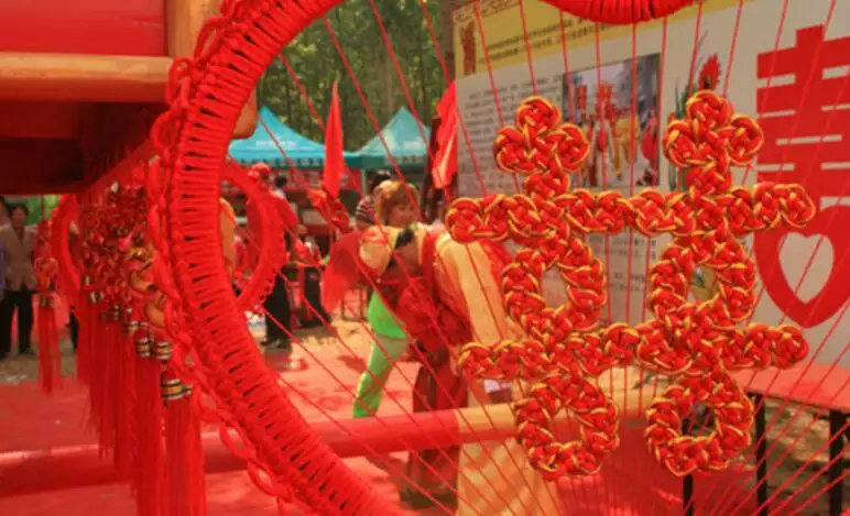 2、正月結婚哪天日子好:我跟女友打算在農曆明年正月結婚 想哪天日子好？