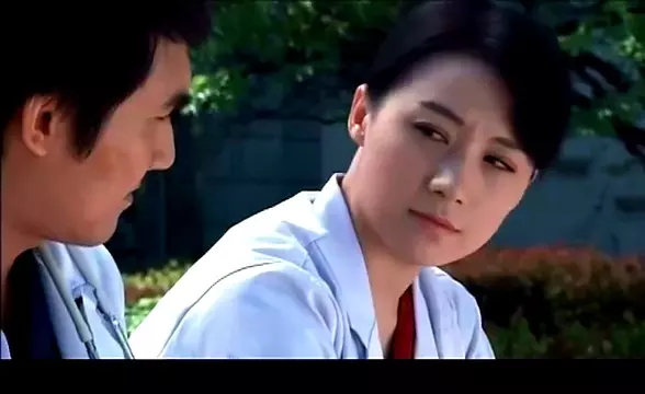 3、離婚了前妻還讓搞:離婚一個月,我想再次追求前妻,該怎麼做才好,現在她很煩我