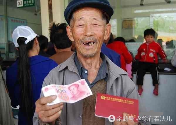 2、娶親后，妻子戶口一直在外家，我是低保戶，叨教妻子可以在我所在的社區申請低保嗎