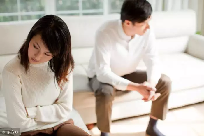 1、如果男人出軌后，他和老婆承認了錯誤，可是老婆不信任他了，他會真的改嗎？