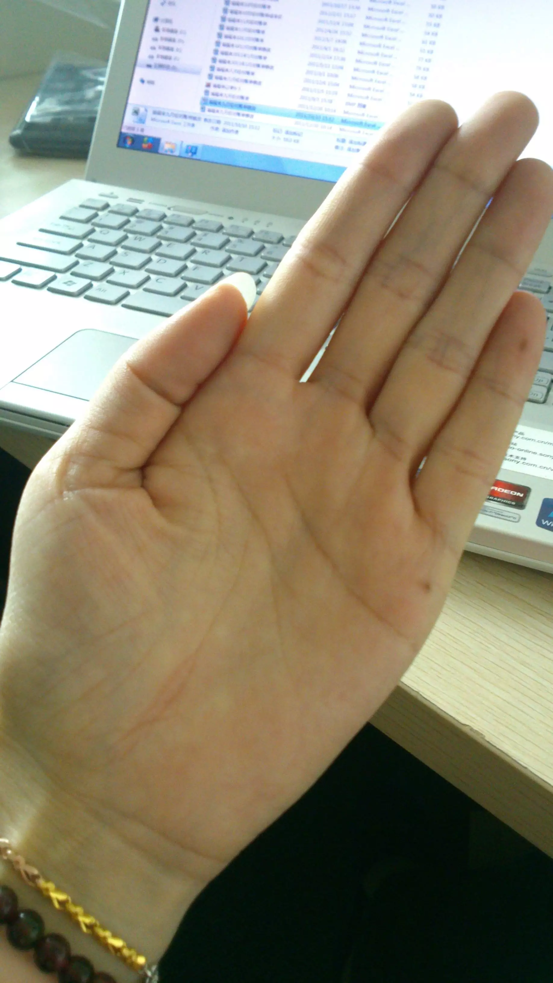 1、女的婚姻線怎麼看:女人手相婚姻線怎麼看