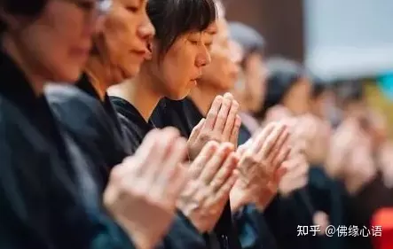 我是單身，愛上一個有家庭的女人，我也知道猜散家庭不好，但是她真的對我太好了，上两天我倆生氣了，說分
