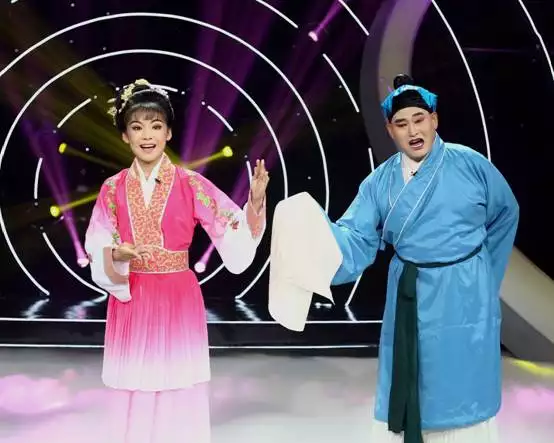 4、天配中的董永怎麼喜歡上七女的呀，感受就是七女救了董永之後然後他們就在一塊了，也太突兀了吧。