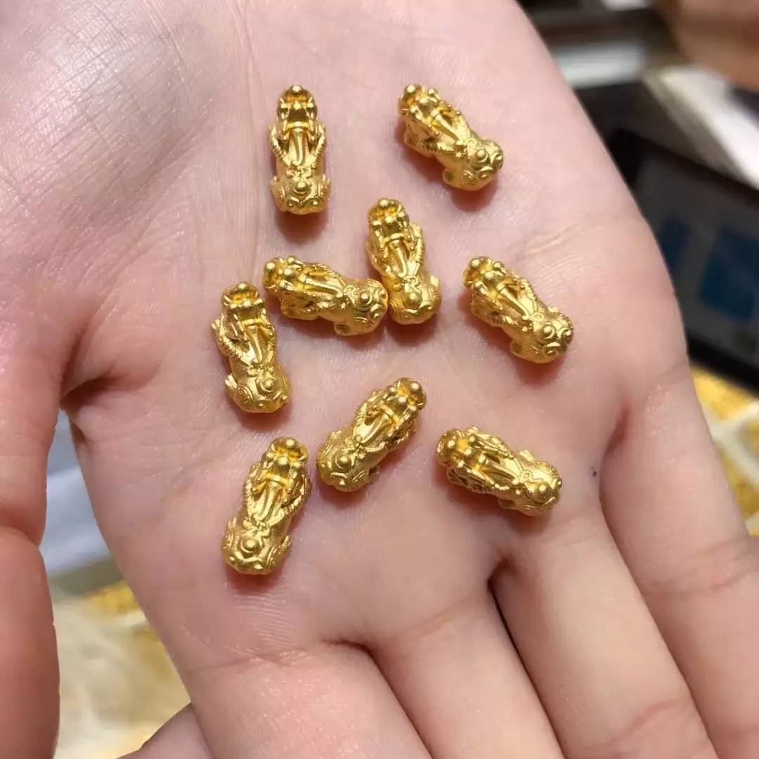 1、黃金貔貅戒指圖片大全:黃金貔貅有哪些佩戴忌諱