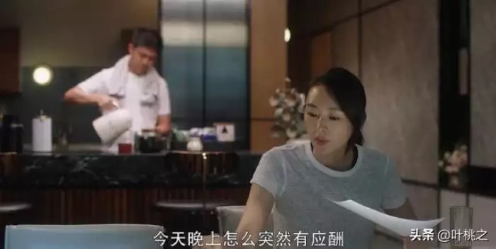 3、婚外情動了真感情很痛苦:婚外情動了真情想放下很痛苦，老是回憶在一起三年的點點滴滴