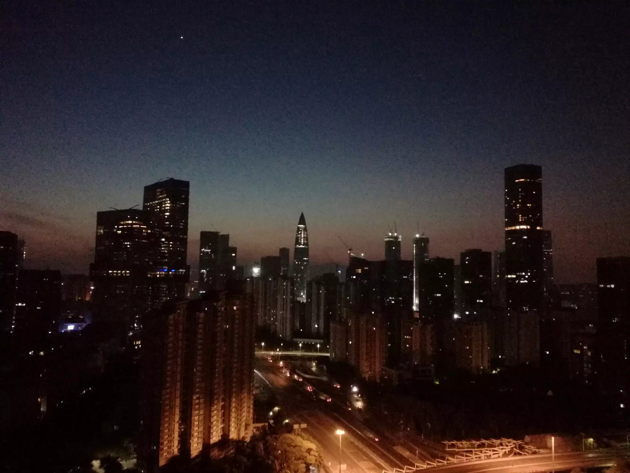 陰曆庚子年三十屬相是什麼：年,陰曆三月三曰,丑時杳八字