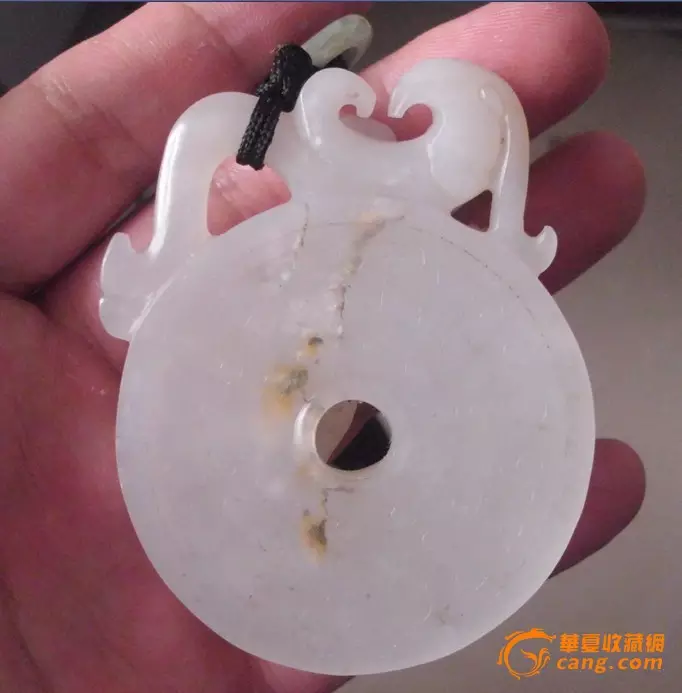 十二屬相太歲玉璧佩能佩帶嘛：家人今年有人沖太歲，最好佩帶什麼器械？