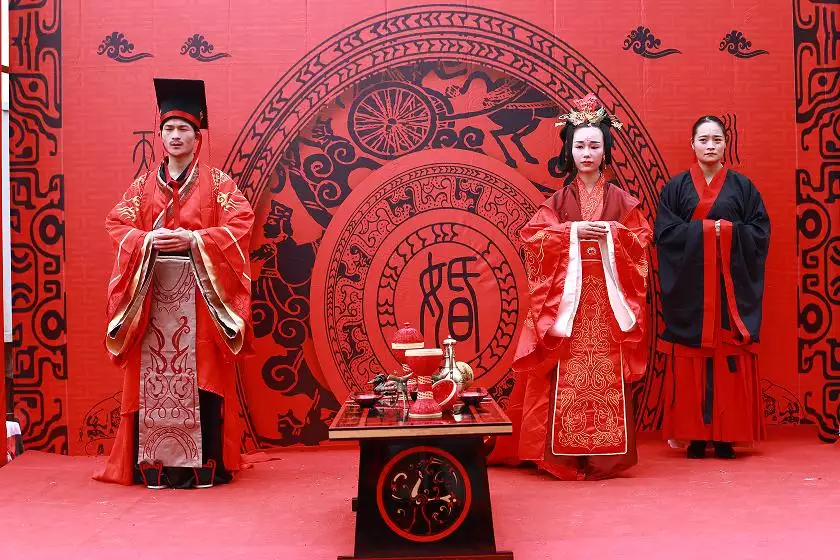 結婚迎接新娘屬相妨克：伴娘與新娘的屬相相妨，對伴娘而言會怎麼樣？