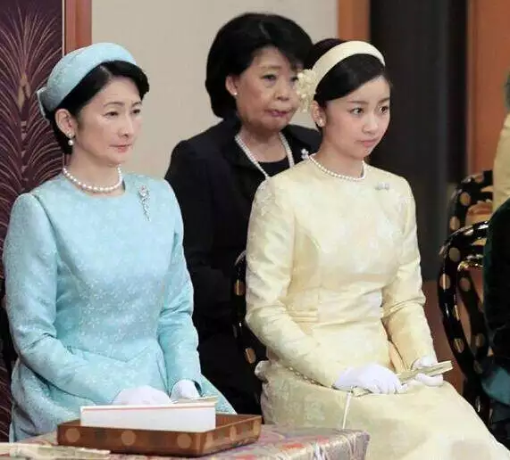3、除近親外尚有哪些人不宜婚配:近支屬與支屬都不能以做證嗎？