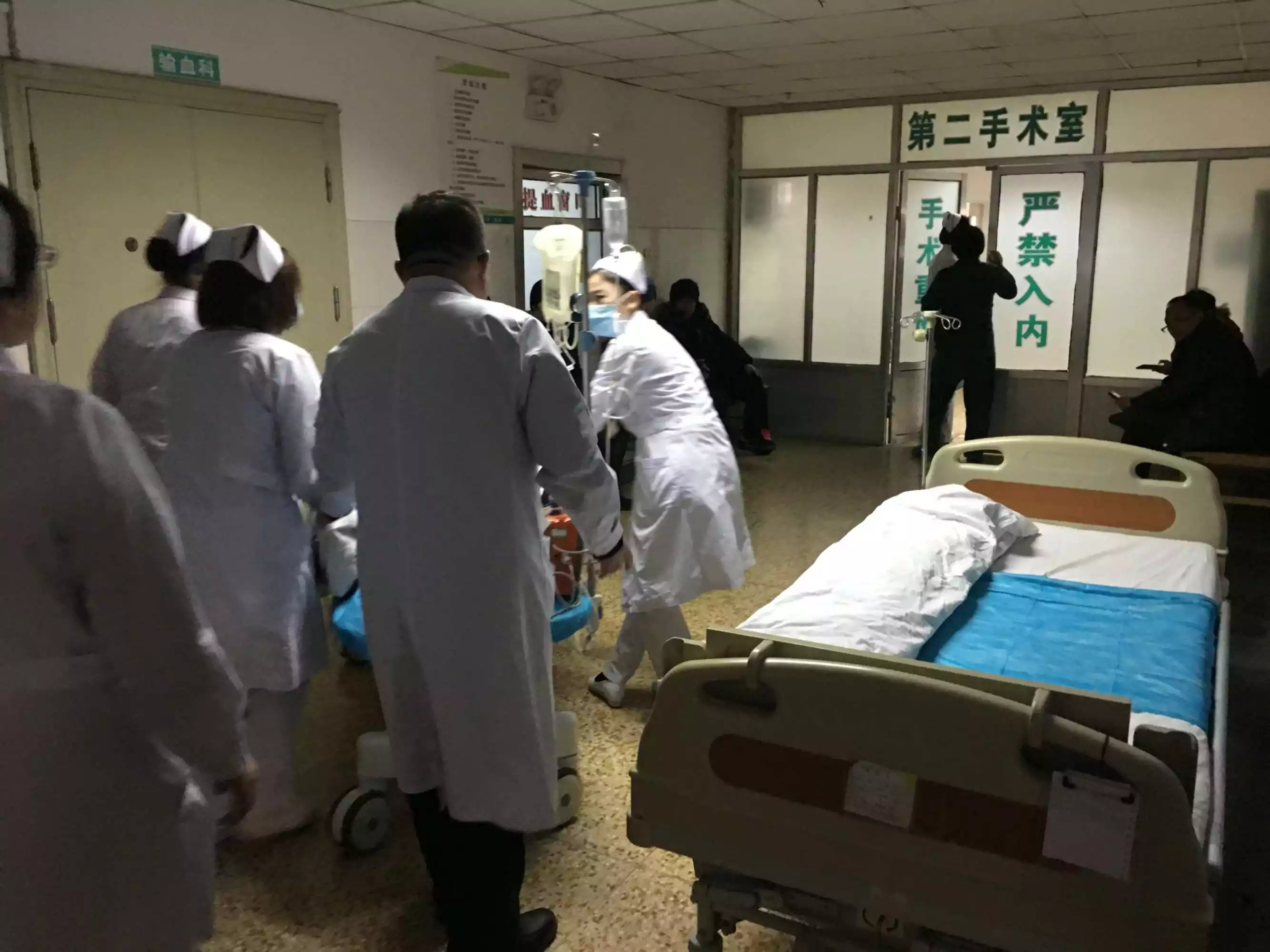 1、手術室轉運病人注意事項:手術室應注意哪些安全措施?