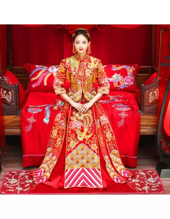 3、冬天結婚配秀禾的鞋子:中式婚禮男女都穿秀禾服、新郎應該搭配什麼鞋子