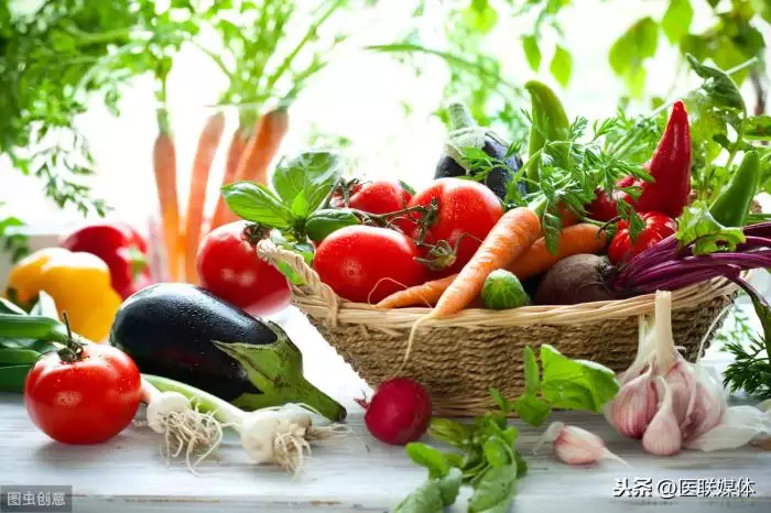 3、男人吃什麼會導致性功能下降:男人吃什麼補性功能