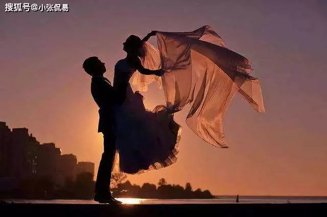 1、晚婚的人命都不好嗎:現在越來越多人選擇晚婚，難道成熟的人，更容易收穫真愛嗎？