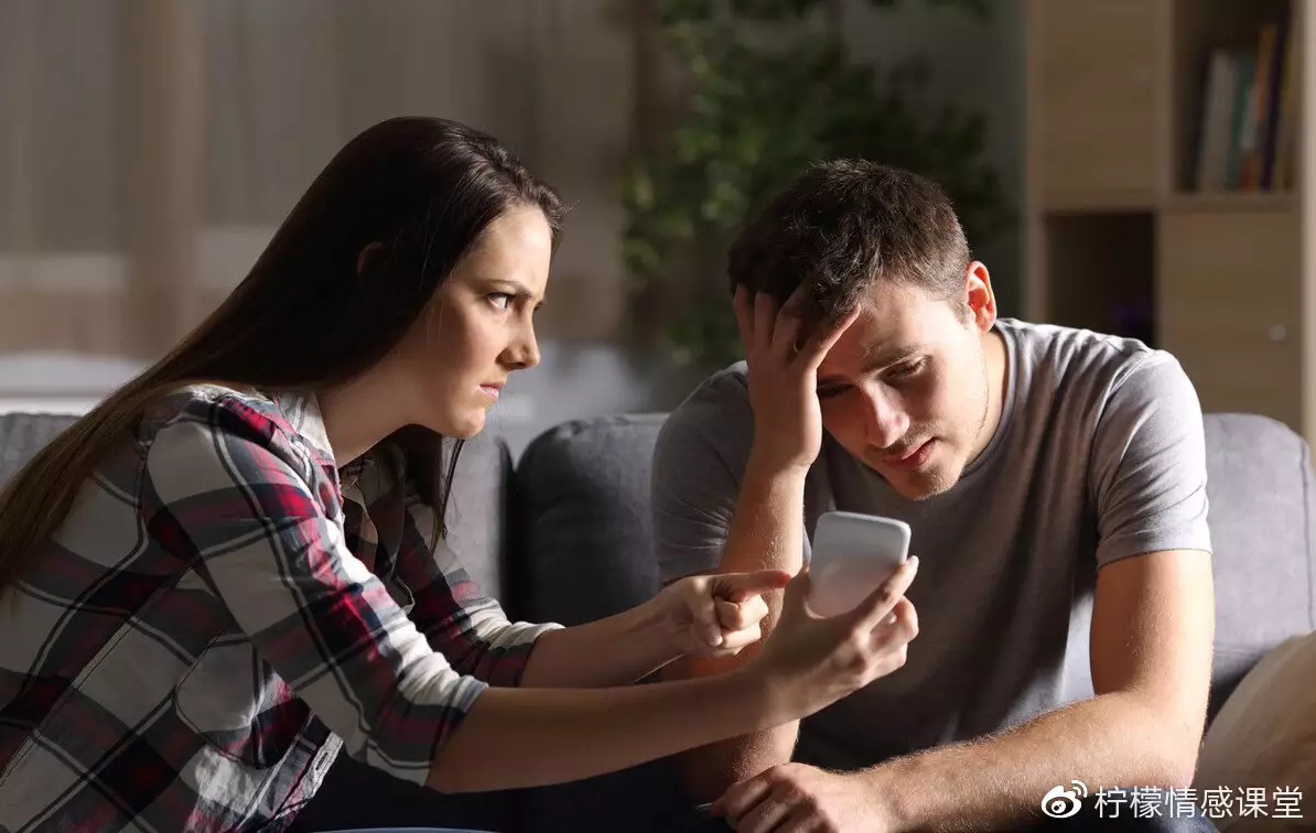 1、男人回歸後為什麼還會聯繫小三:出軌回歸的男人多少還會跟小三舊情復燃
